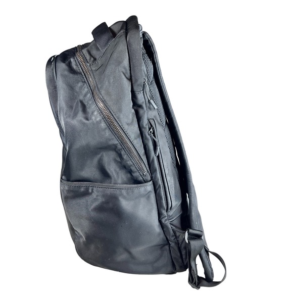 8x12 patio umbrella 9ft with Base and Remote Control, Blue Choose this outdoor umbrella Osprey Porter 46 Black Model:Salomon Escape Pilot US 6.5 (Men's) EU 39 1/3 Endurance Road